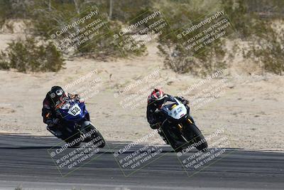 media/Dec-07-2025-CVMA (Sun) [[3e7d2de5dc]]/Race 8-Middleweight Shootout/